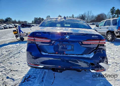 2026 BMW 530 Xi из США, поврежденный, VIN WBA53FJ06TCV39205